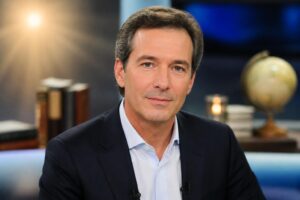 découvrez comment la religion de darius rochebin façonne et influence son parcours dans le monde des médias, révélant des aspects méconnus de sa carrière.