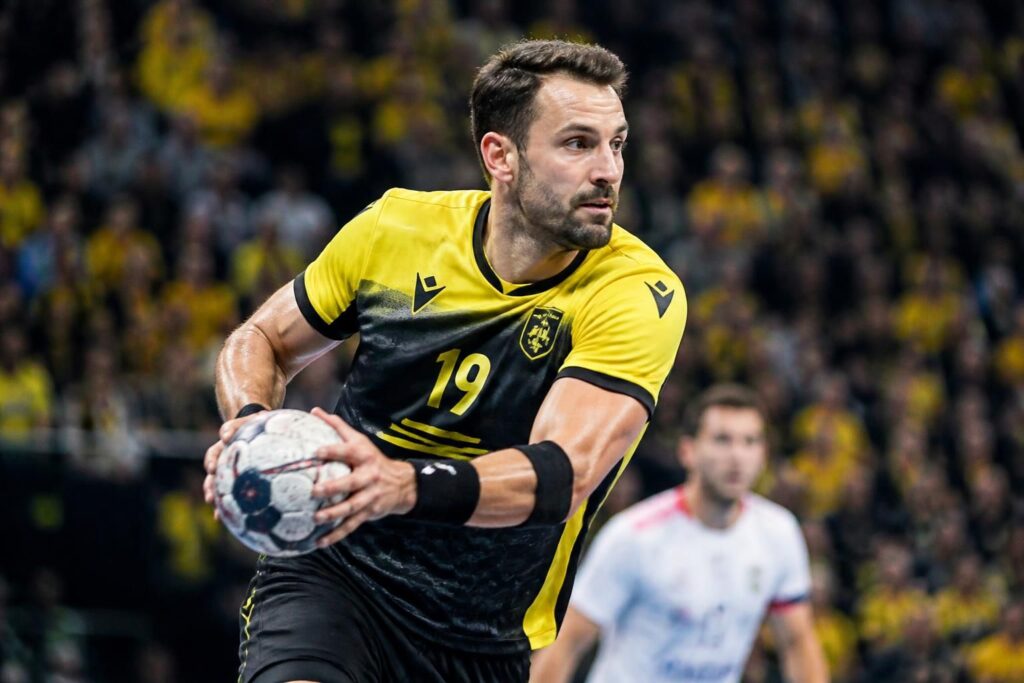découvrez pourquoi aymeric minne est devenu un pilier incontournable du hbc nantes, grâce à son talent, son engagement et son influence au sein du club.